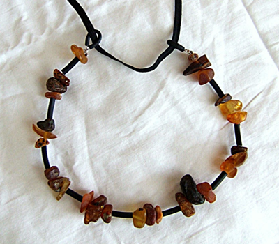 amber-necklace-2.jpg